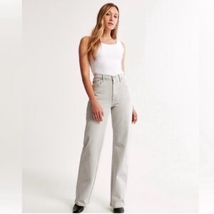 Abercrombie High Rise 90s Relaxed Jean in Gray